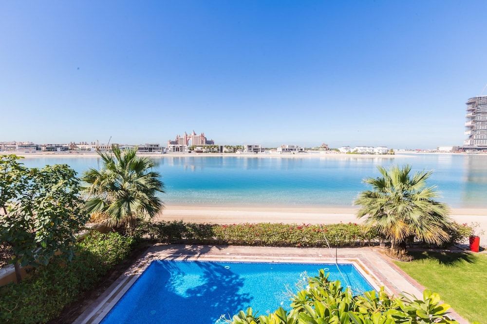 undefined Prvt Pool Beach in Luxury Palm Jumeirah Villa 2