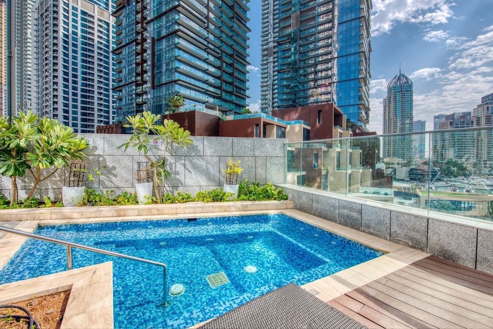 undefined Aesthetic Apt w Stunning Vw in Luxurious Building 5