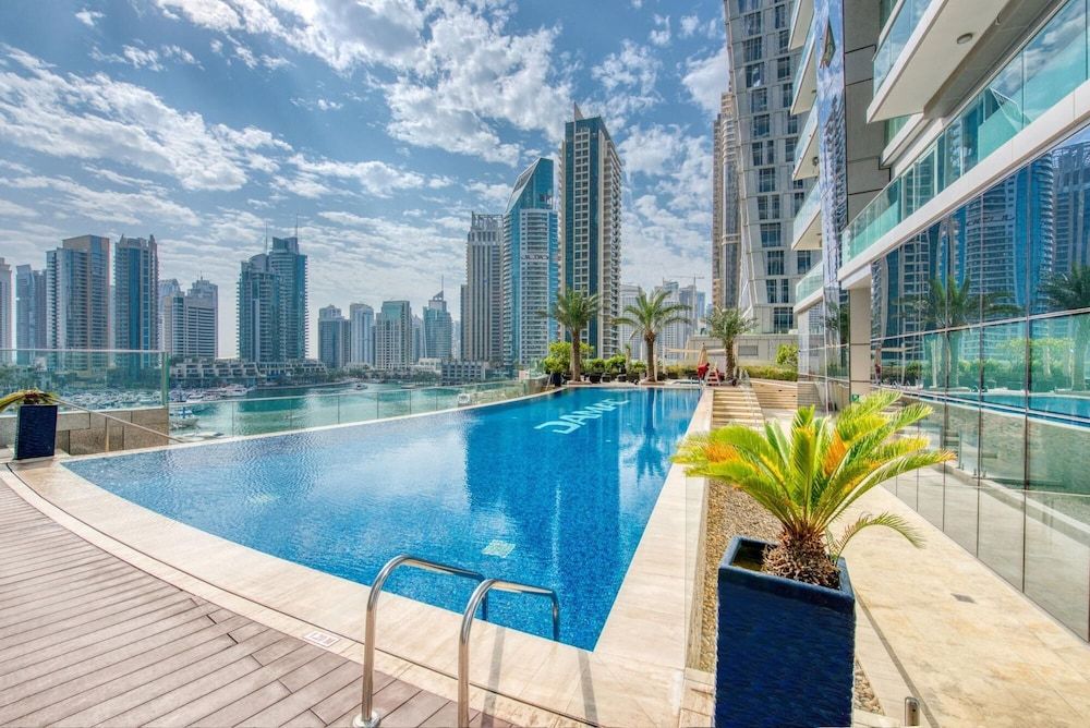 undefined Aesthetic Apt w Stunning Vw in Luxurious Building 4