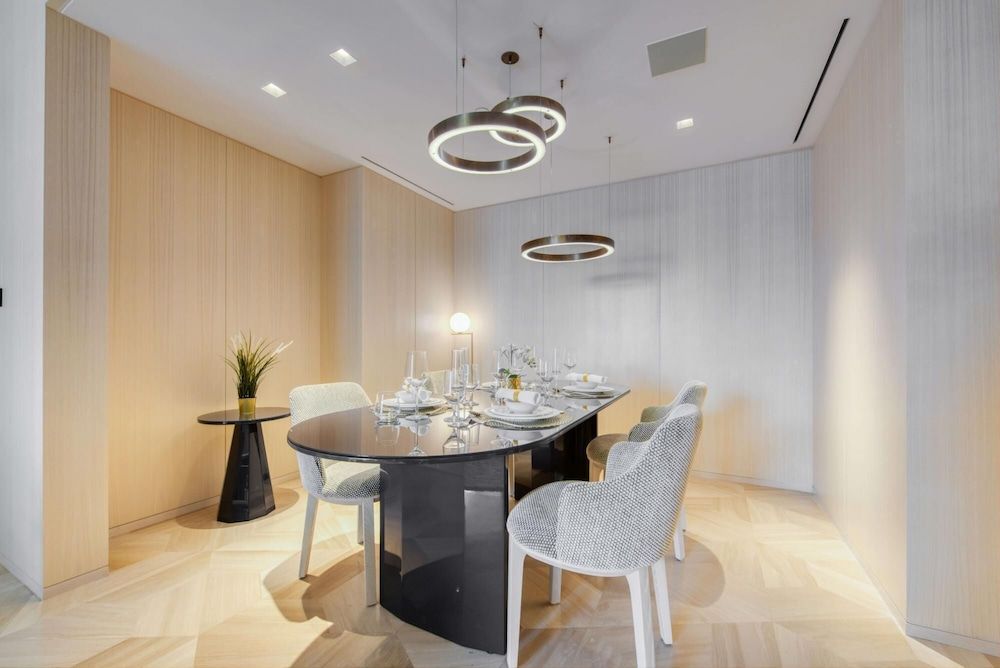 undefined Serene Seaview 1 Bedroom In Five 9