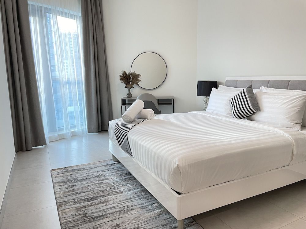 360 Vacation – THE BAY Residence 1BR Apartment Executive Apartment, 1 King Bed, Non Smoking, Balcony