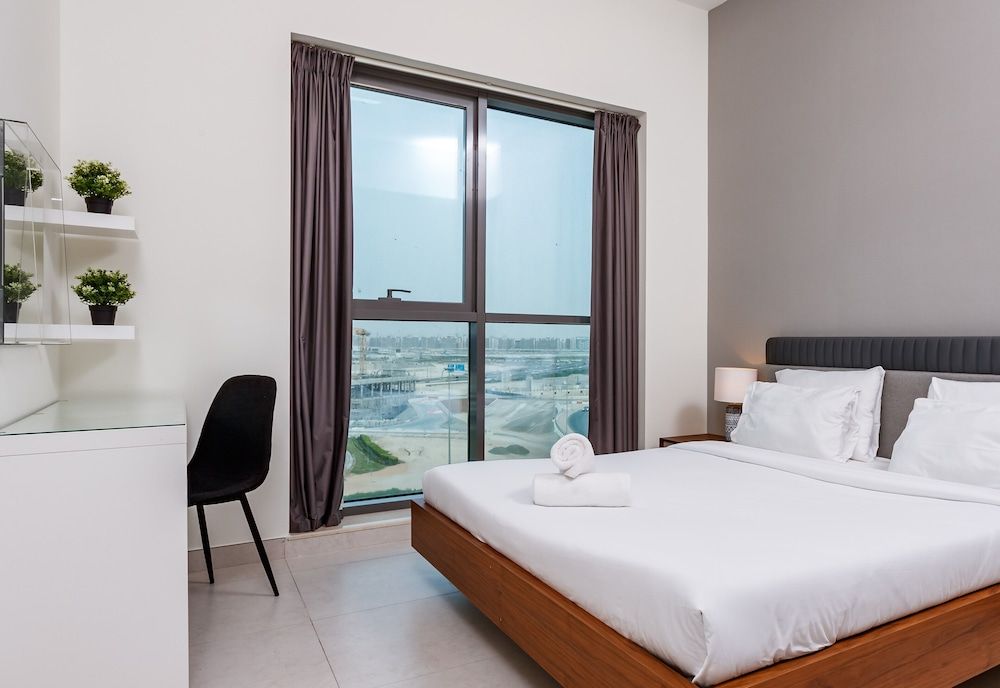 360 Vacation – THE BAY Residence 1BR Apartment Executive Apartment, 1 King Bed, Non Smoking, Balcony 3