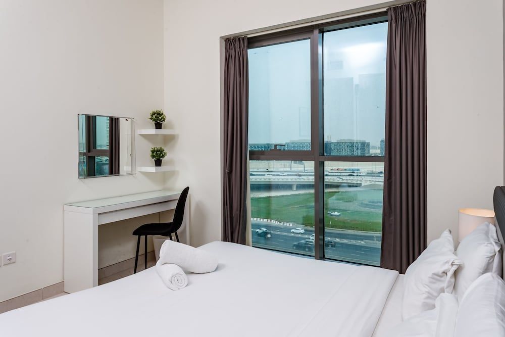 360 Vacation – THE BAY Residence 1BR Apartment Executive Apartment, 1 King Bed, Non Smoking, Balcony 4