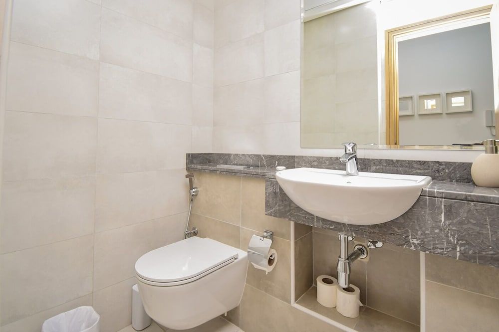 360 Vacation – THE BAY Residence 1BR Apartment Business Apartment, 1 King Bed, Non Smoking, Balcony 13