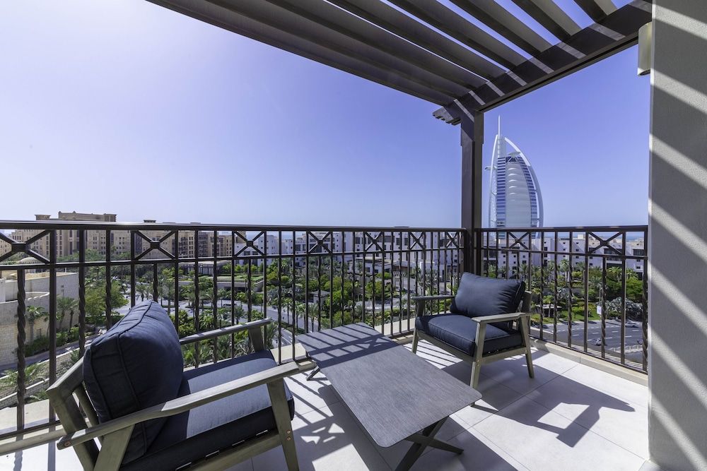 undefined Maison Privee - Exclusive Luxury 3BR Apt with scenic views of Burj Al Arab
