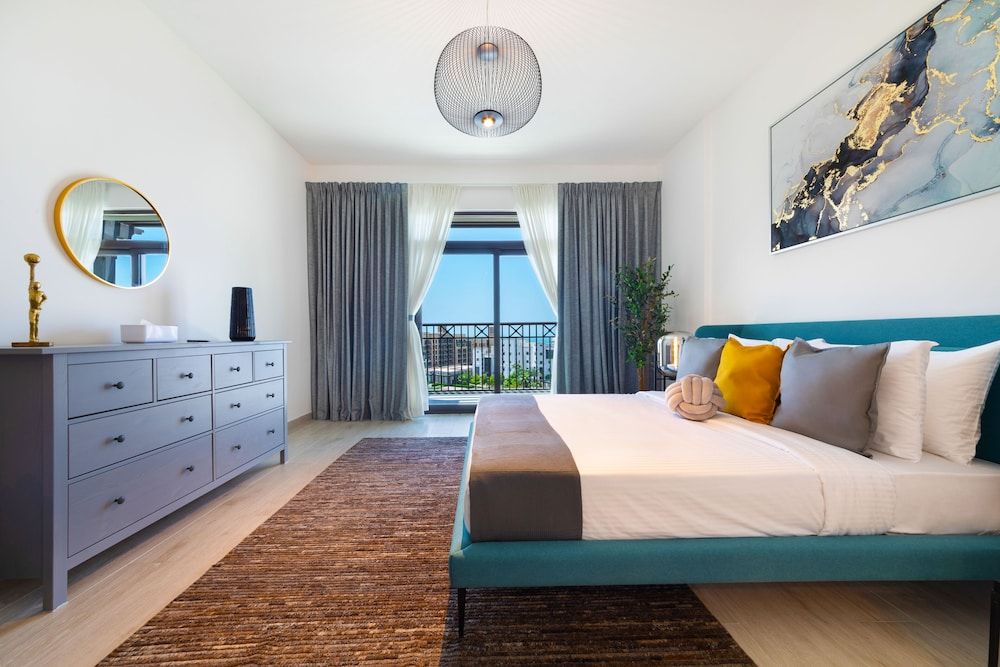 undefined Maison Privee - Exclusive Luxury 3BR Apt with scenic views of Burj Al Arab 6