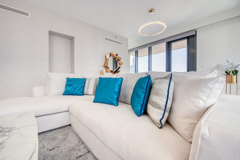 Sea View Style and Beach Vibes 1 BR Apartment 8