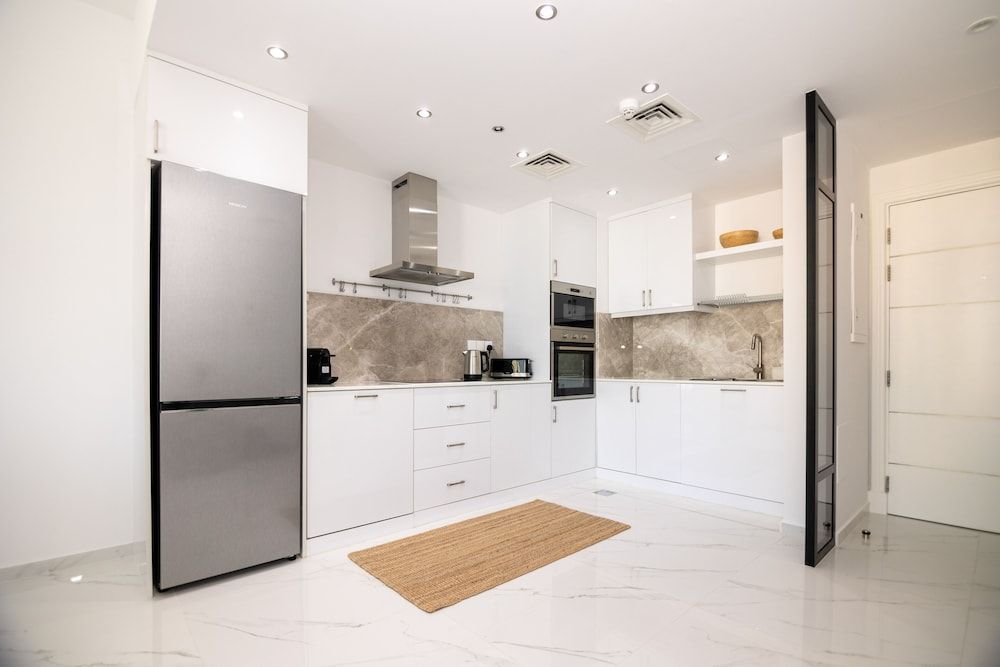 undefined HiGuests - Opal Tower Marina 6