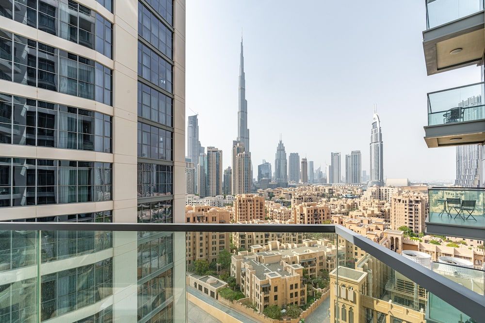 undefined Lux BnB Bellevue Tower - Burj Views