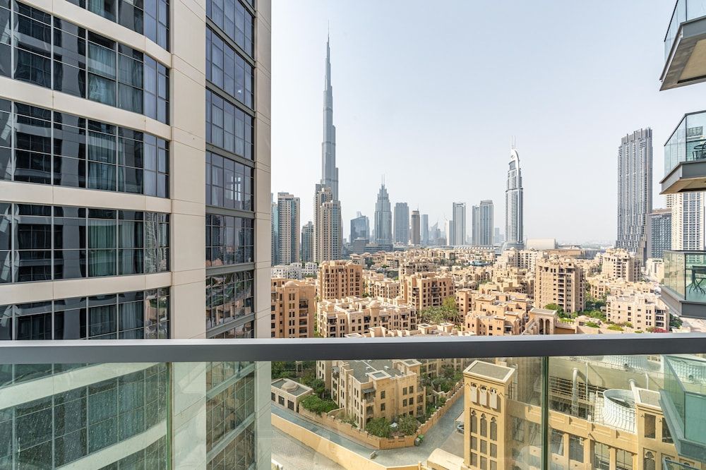 undefined Lux BnB Bellevue Tower - Burj Views 2