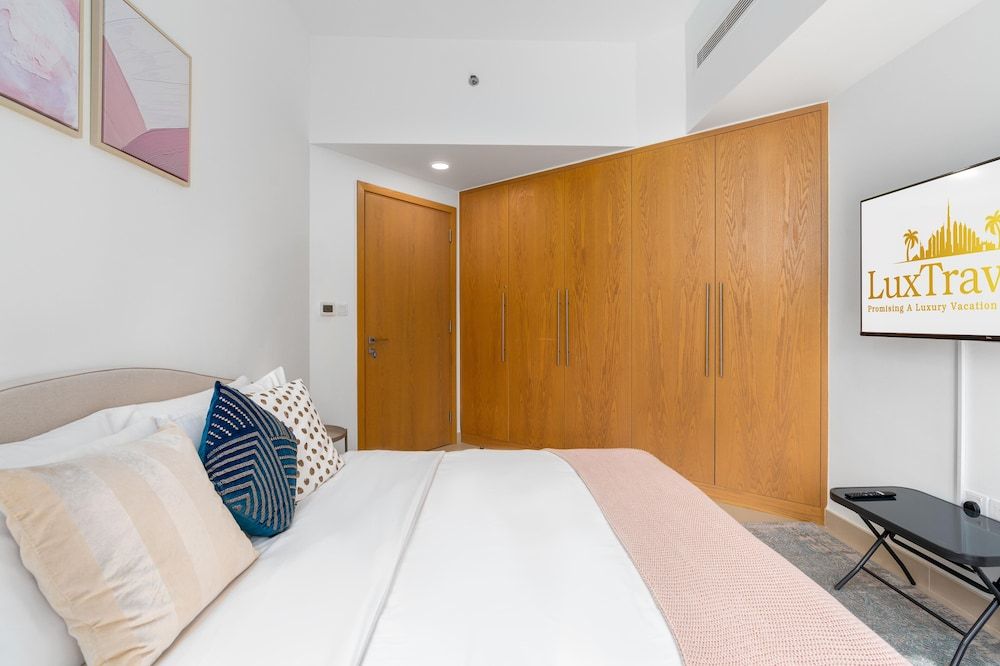 undefined Lux BnB Bellevue Tower - Burj Views 9