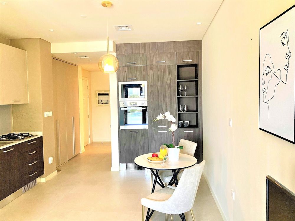 Wonderful Living in Park View JVC Dubai Apartment (0 Bedroom) 8