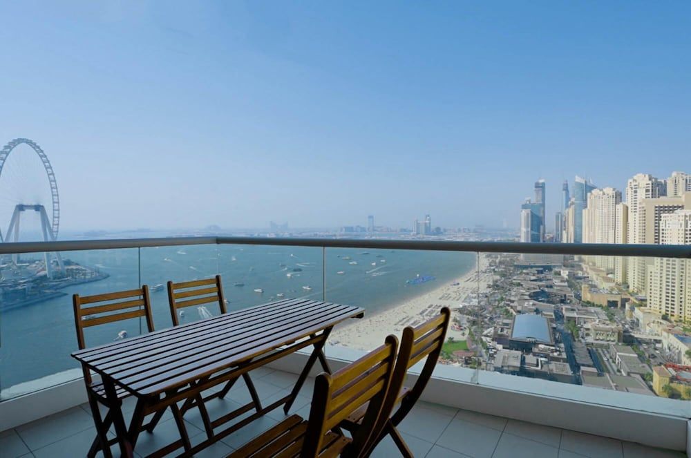 Jaw-dropping Sea Vw in Luxury Apt w Delux Fittings Apartment 32