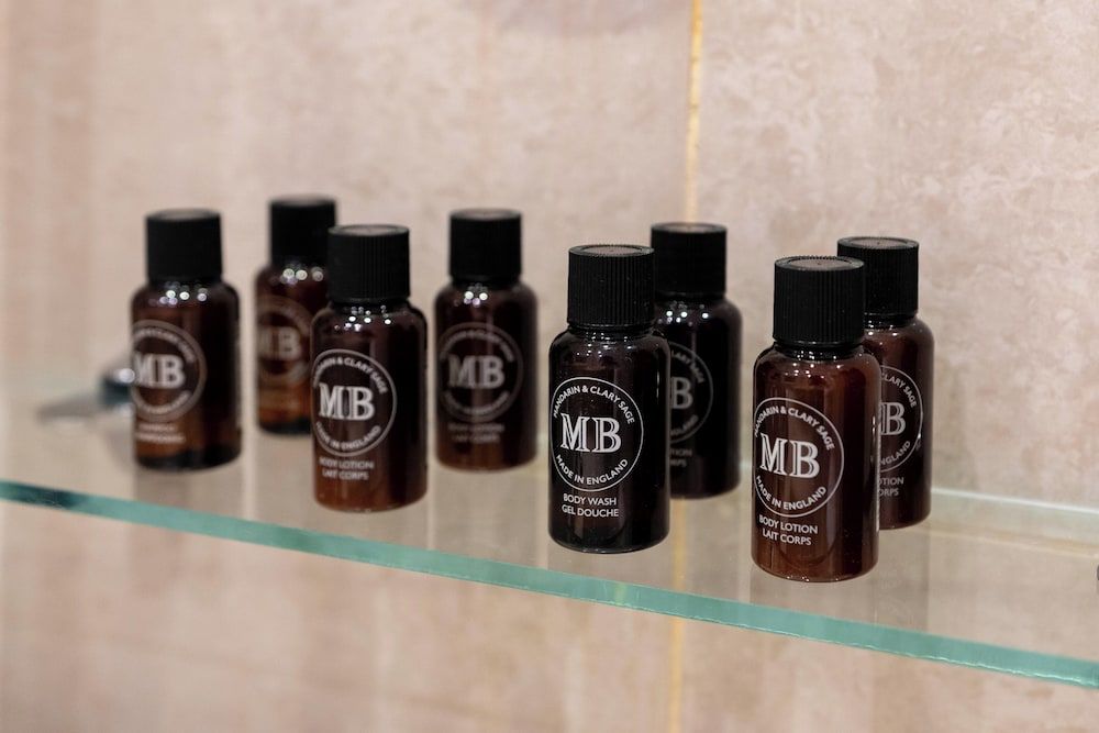 Lux BnB I Souk Al Bahar I Burj Khalifa Views Luxury Apartment 20