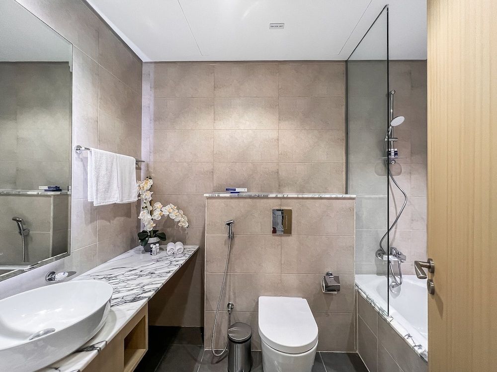 undefined Luton Vacation Homes - Paramount Midtown 8