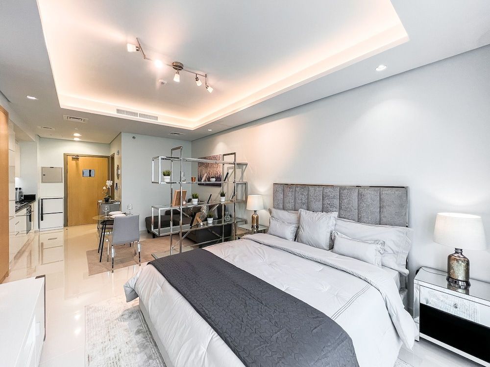 undefined Luton Vacation Homes - Paramount Midtown 5