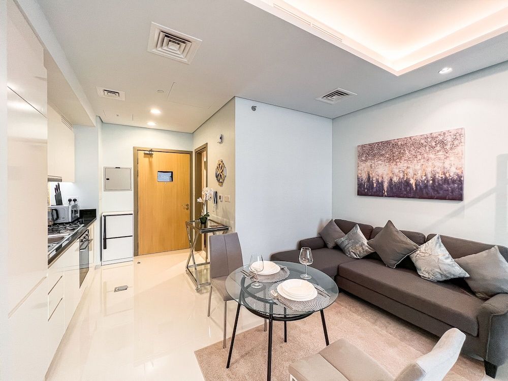 undefined Luton Vacation Homes - Paramount Midtown 10