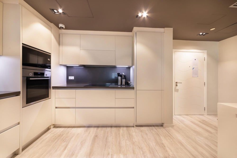 Luxurious 2 Bed Apt on Palm Jumeirah Apartment 14