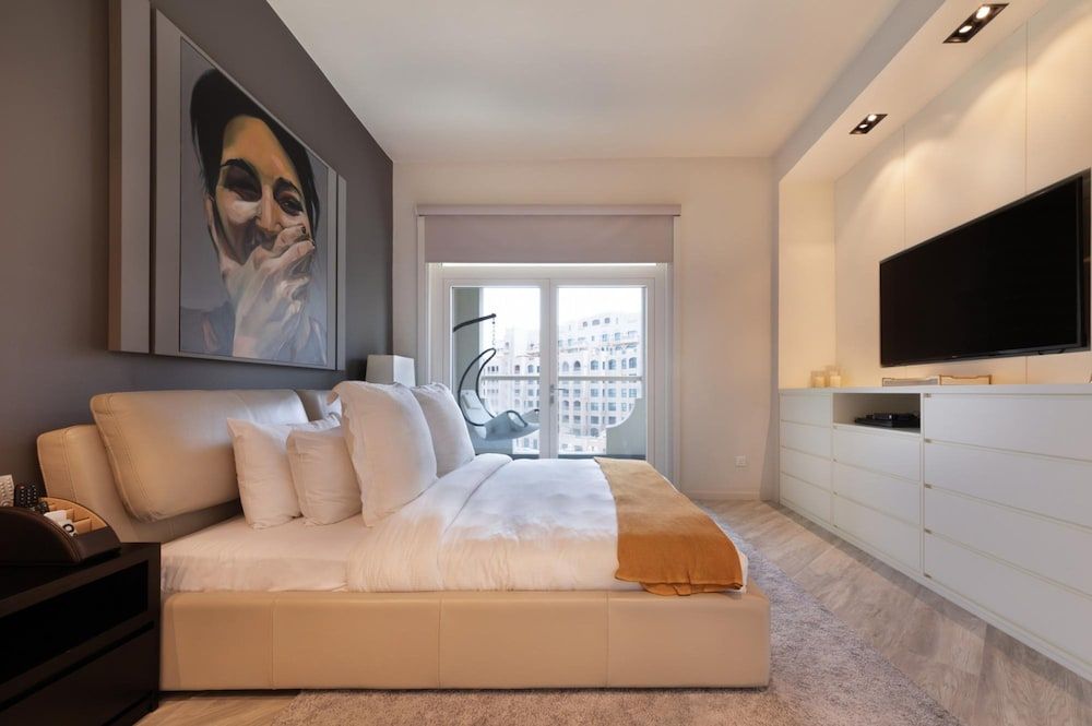 Luxurious 2 Bed Apt on Palm Jumeirah Apartment