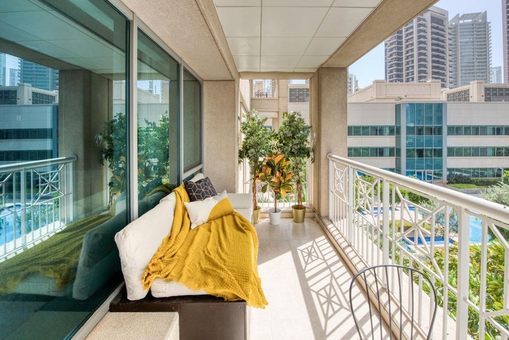 Radiant Urban Retreat With Iconic Burj Khalifa Vws Apartment 15