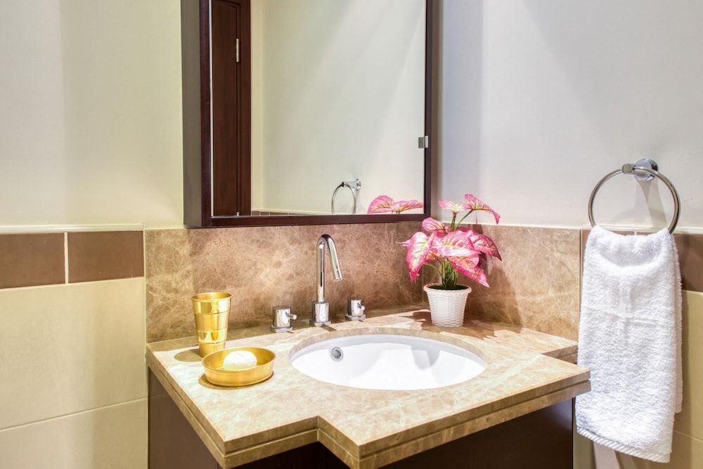 Radiant Urban Retreat With Iconic Burj Khalifa Vws Apartment 21