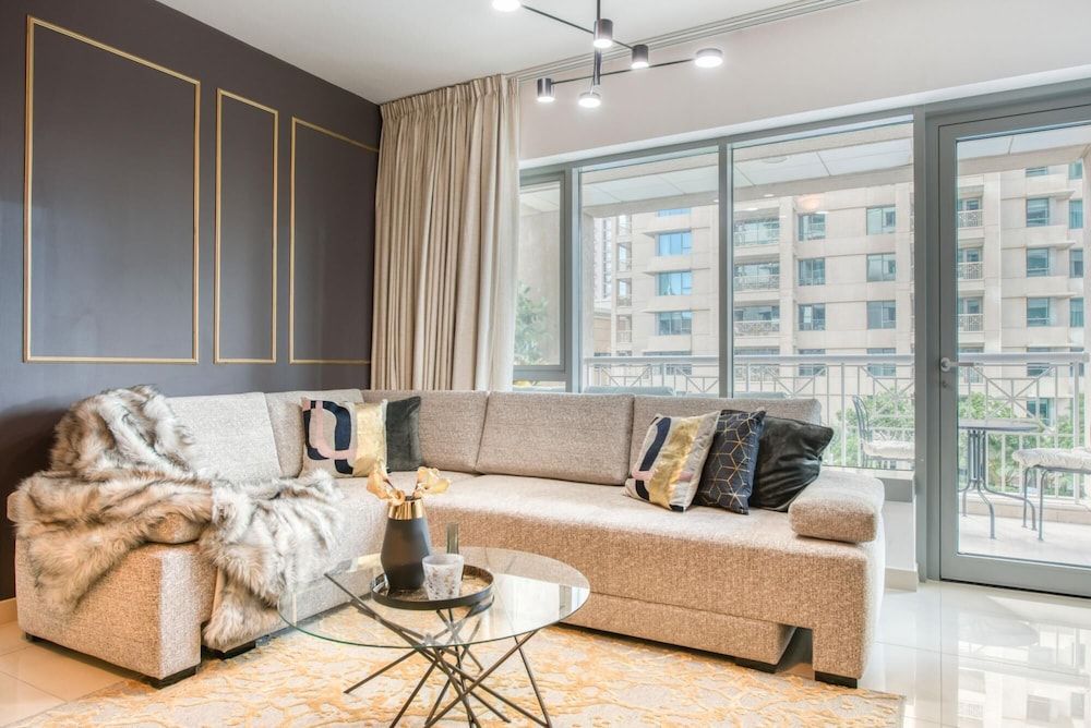 Radiant Urban Retreat With Iconic Burj Khalifa Vws Apartment 25