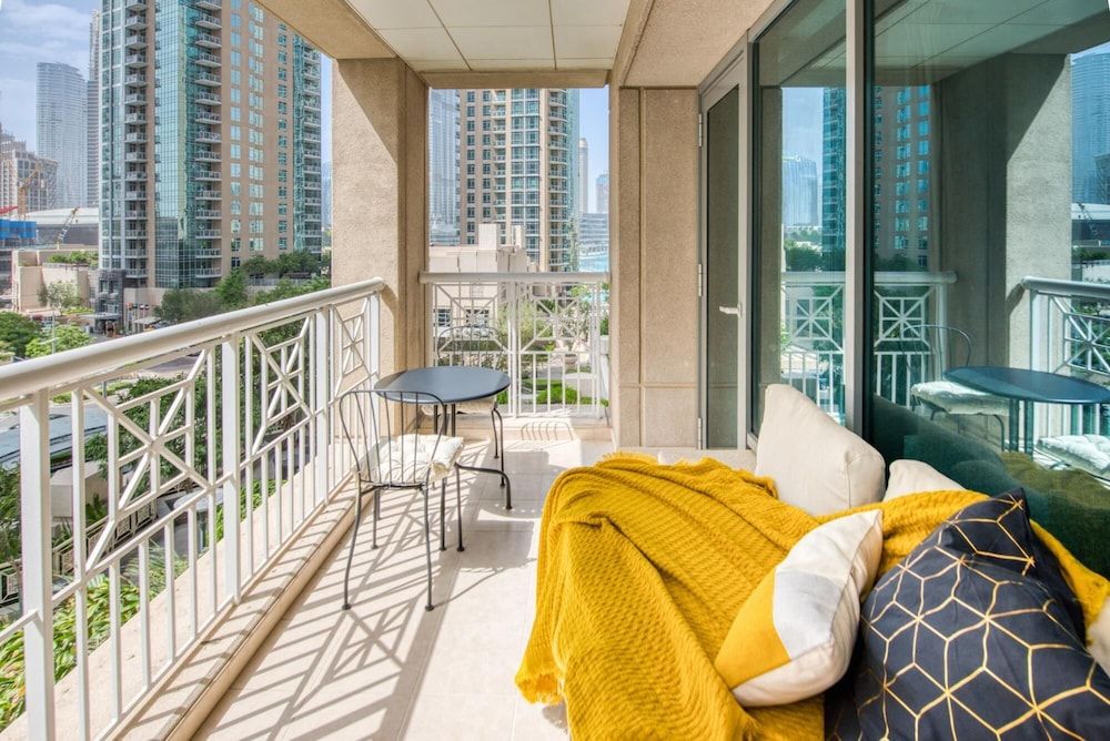 Radiant Urban Retreat With Iconic Burj Khalifa Vws Apartment 13