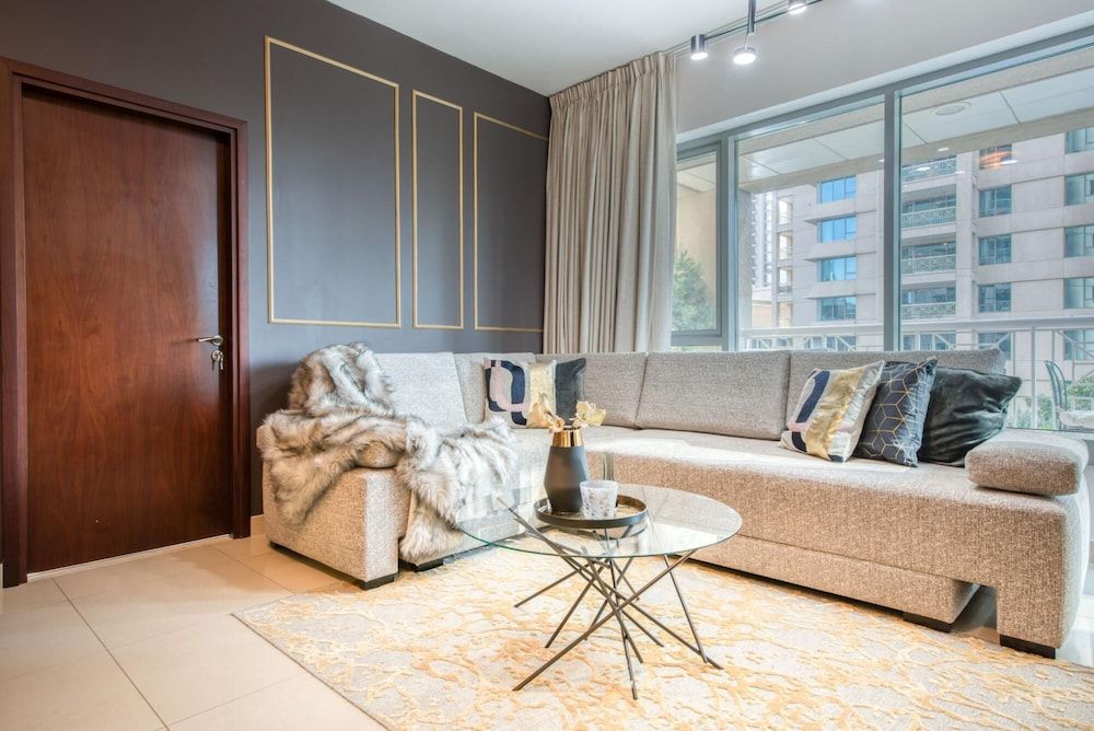 Radiant Urban Retreat With Iconic Burj Khalifa Vws Apartment 33