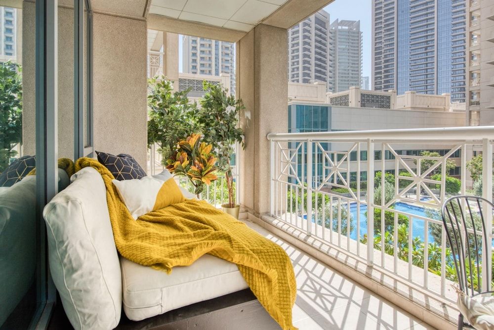 Radiant Urban Retreat With Iconic Burj Khalifa Vws Apartment 14