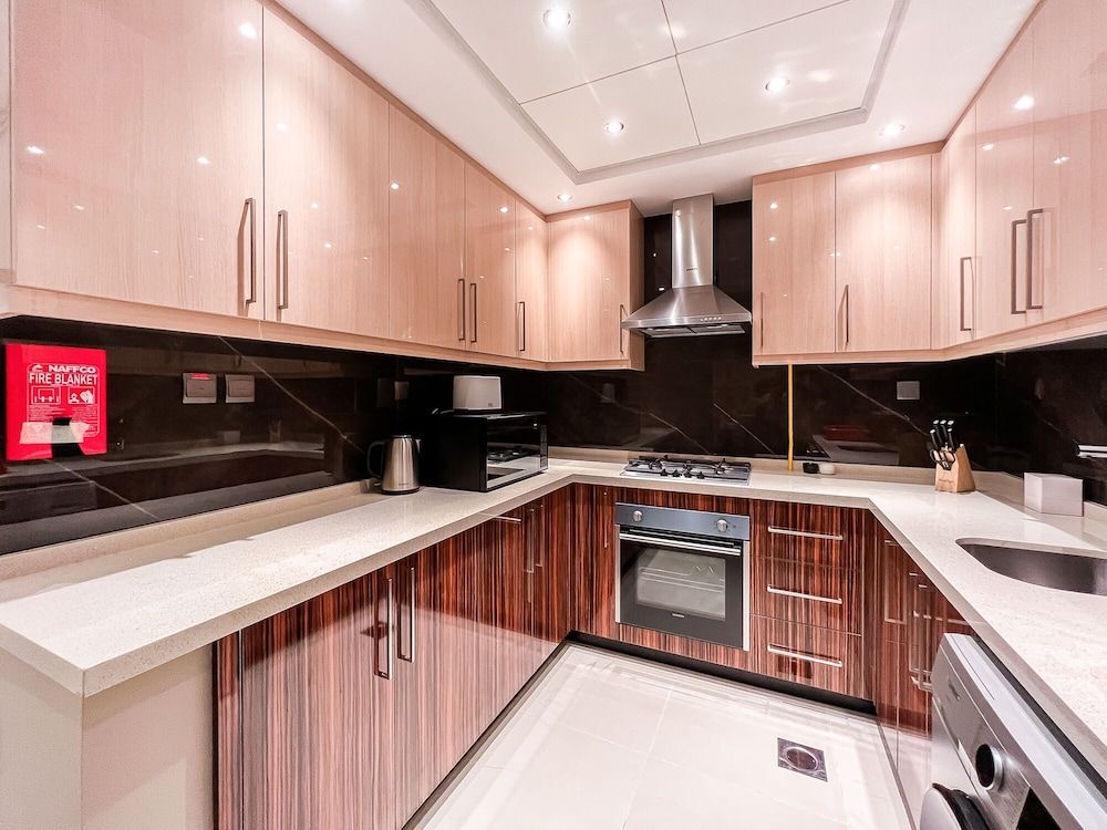 Luton Vacation Homes - Elite Downtown Residence