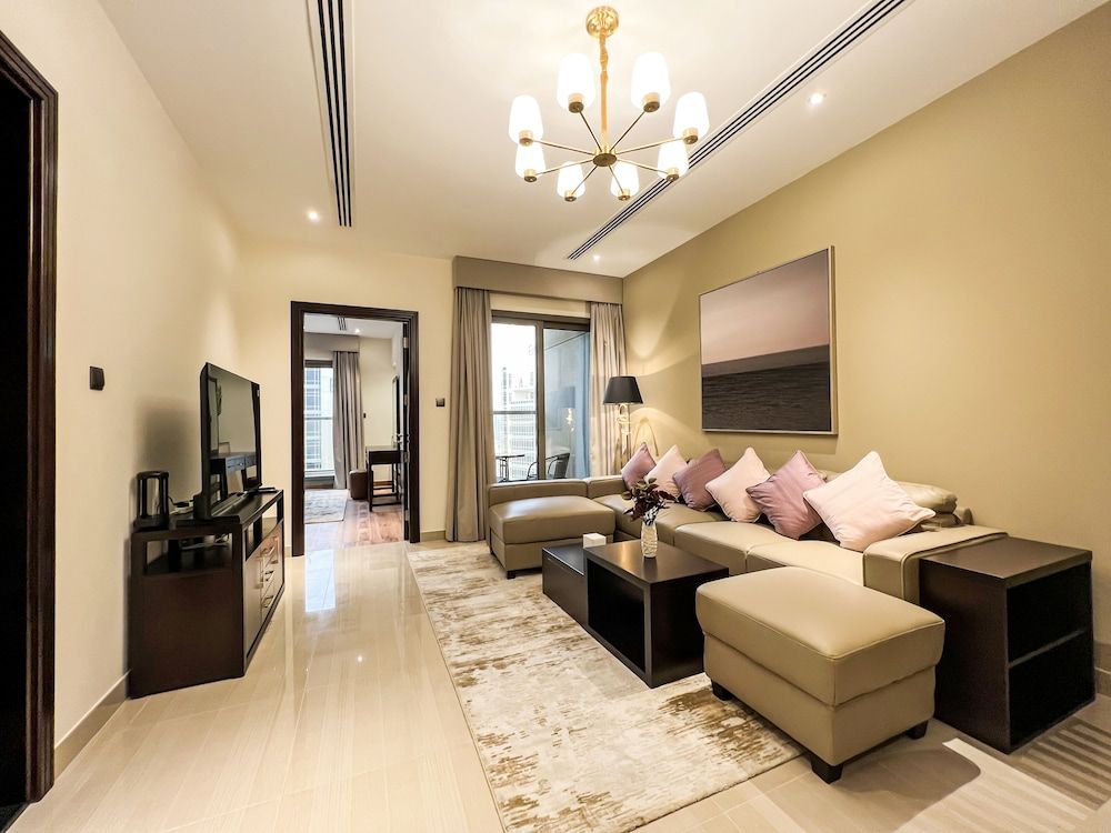 Luton Vacation Homes - Elite Downtown Residence