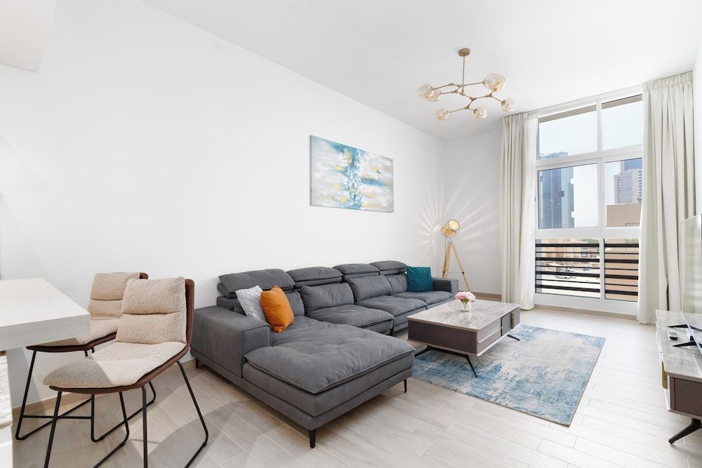 undefined Whitesage - Chic Home in the Heart of JVC with Designer Pool 10