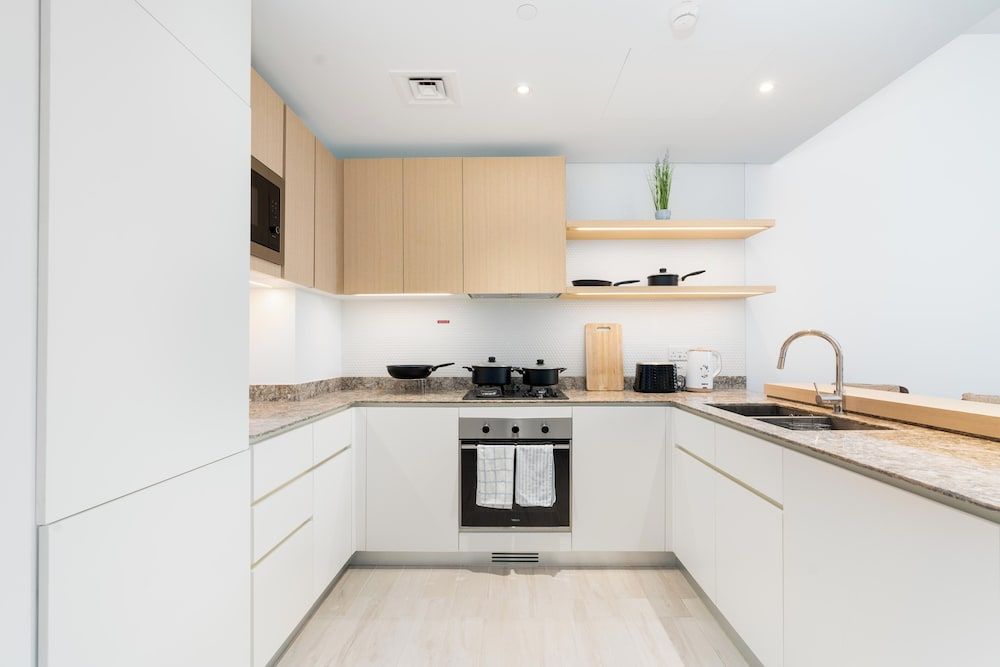 undefined Whitesage - Chic Home in the Heart of JVC with Designer Pool 8