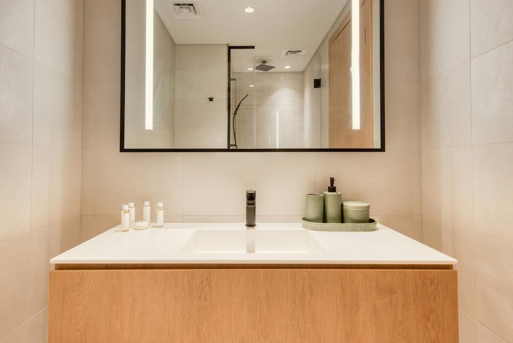 Well Connected Luxury Apt w Waterway Vws Apartment 15