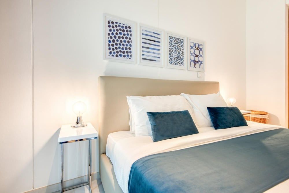 Well Connected Luxury Apt w Waterway Vws Apartment 14