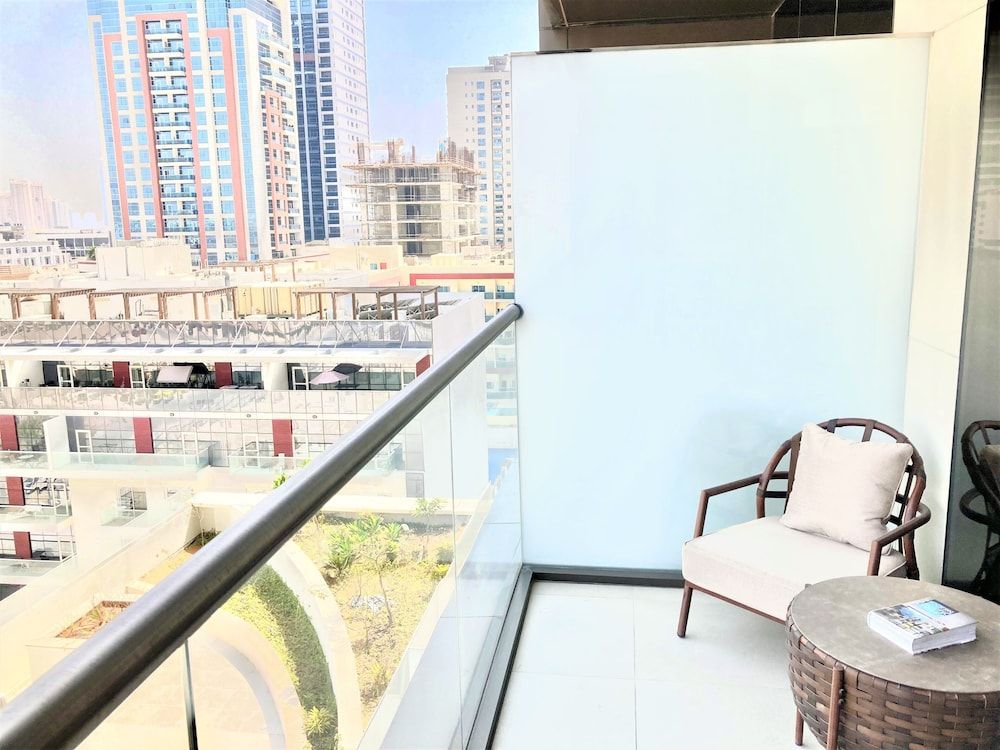 Amazing Living in Park View JVC Apartment (0 Bedroom) 7