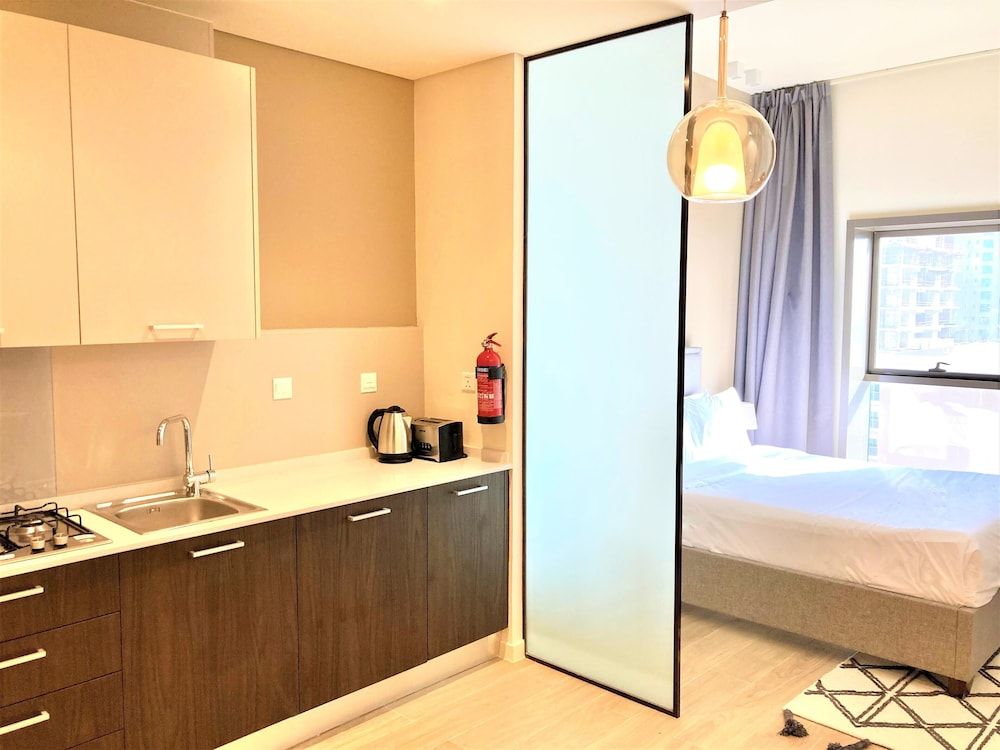 undefined Amazing Superior Studio With Balcony Park View JVC 7