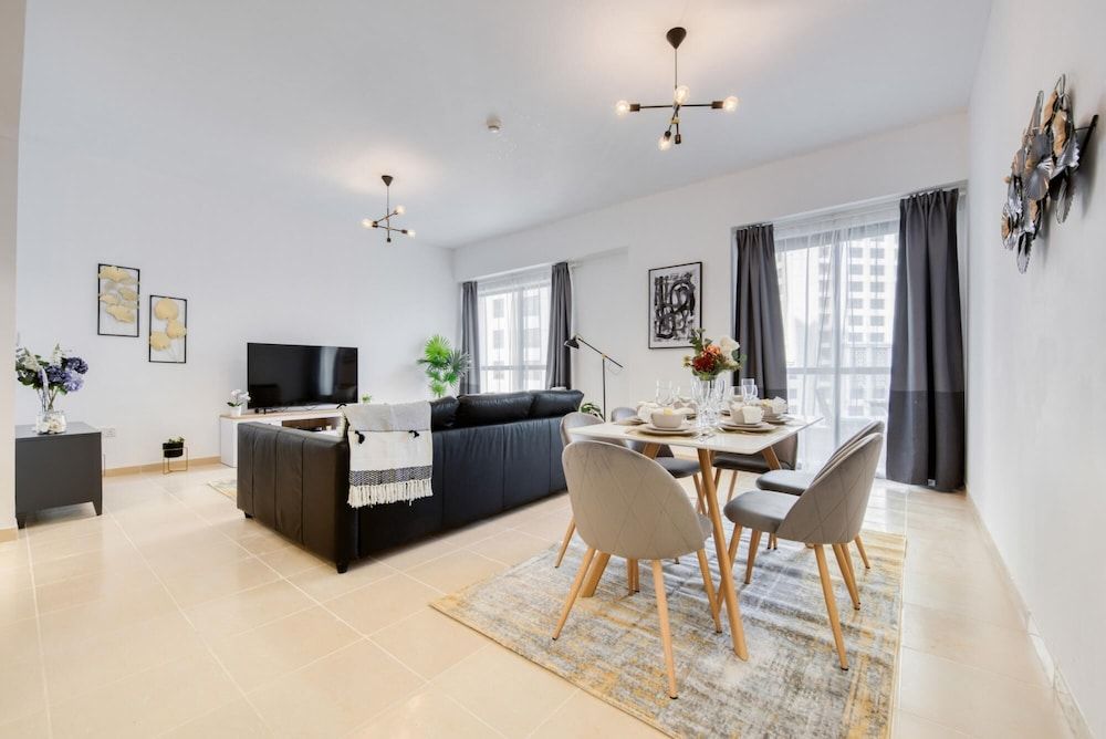 undefined Regal Apt Fit for a King w Sea View