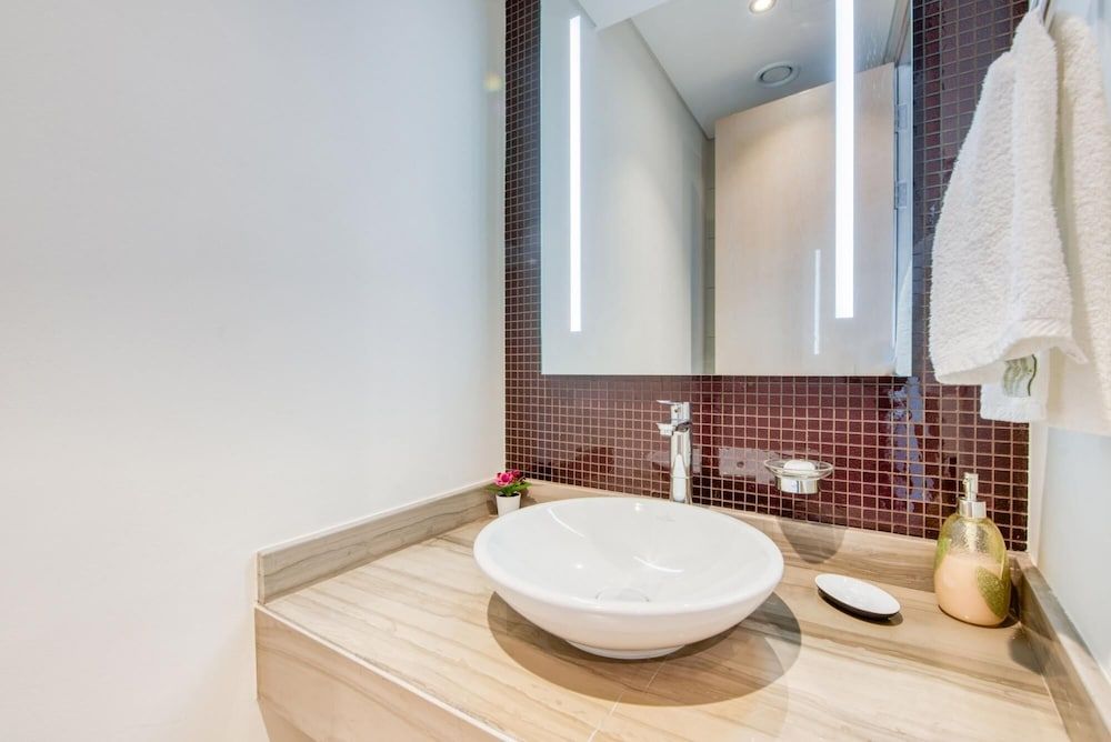 Cool Dubai Apt Next Burj Khalifa Design District Apartment 14