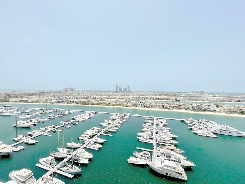 Tiara Residence Panoramic Apartment 16