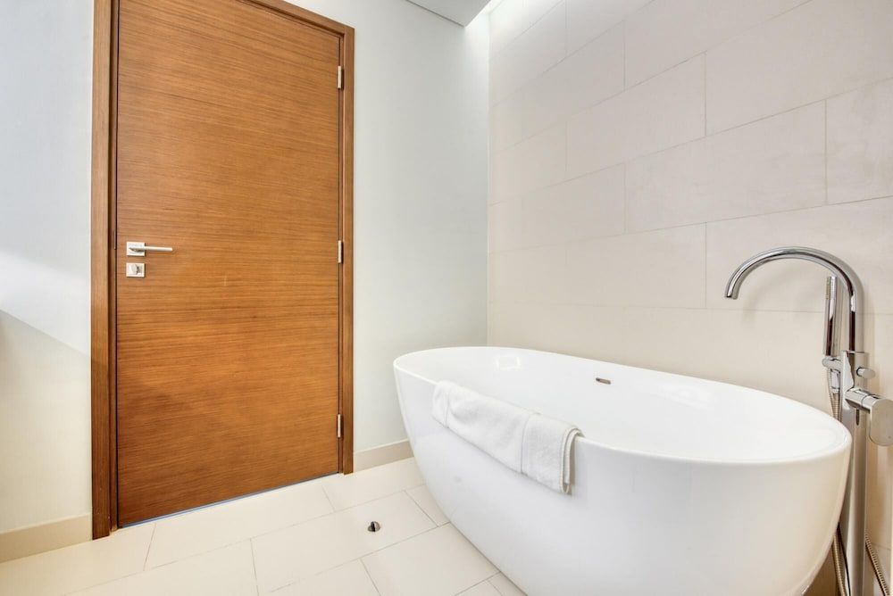 Apt w Dubai Luxury Experience Nxt to Burj Khalifa Apartment 28