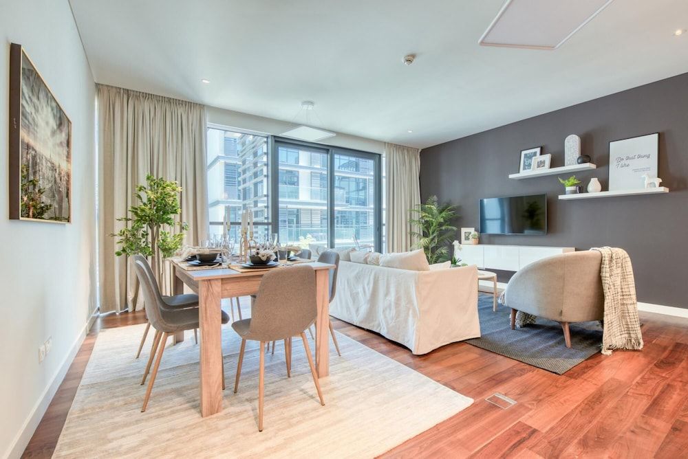 undefined Apt w Dubai Luxury Experience Nxt to Burj Khalifa 5