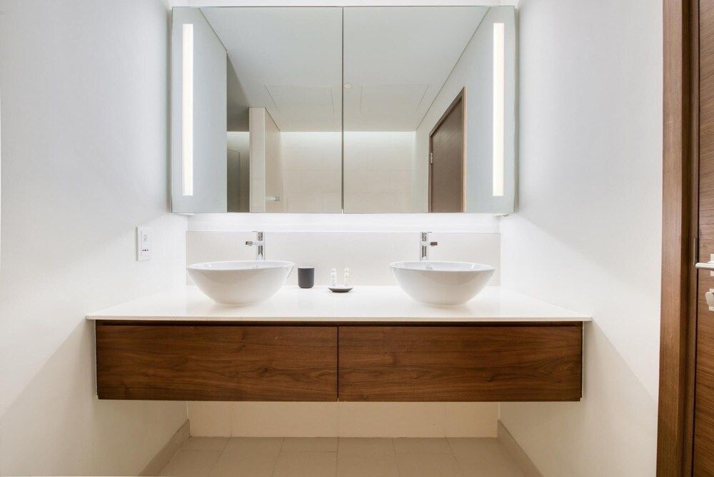 Apt w Dubai Luxury Experience Nxt to Burj Khalifa Apartment 26