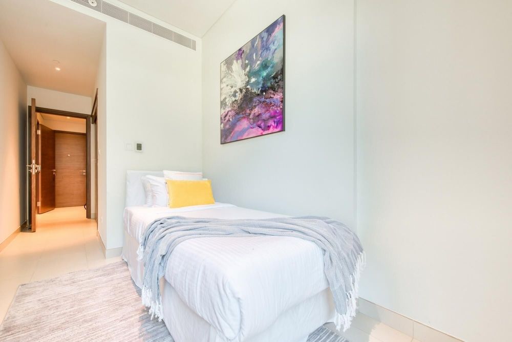 Apt w Dubai Luxury Experience Nxt to Burj Khalifa Apartment 70