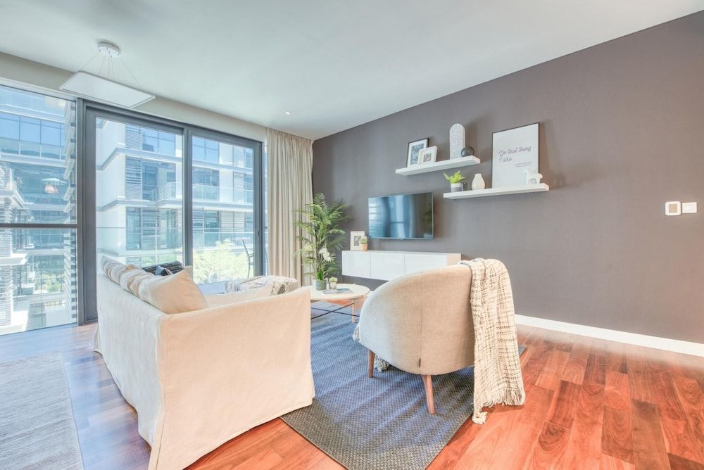 Apt w Dubai Luxury Experience Nxt to Burj Khalifa Apartment 42