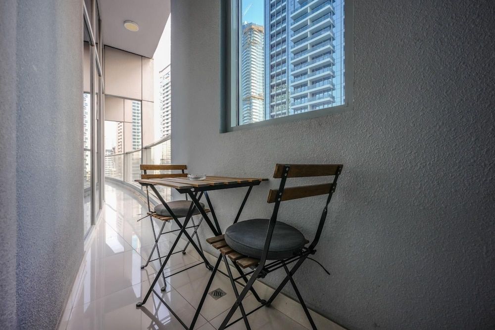 undefined Beautiful Chic Apt w Full Marina View Nxt 2 Beach 5