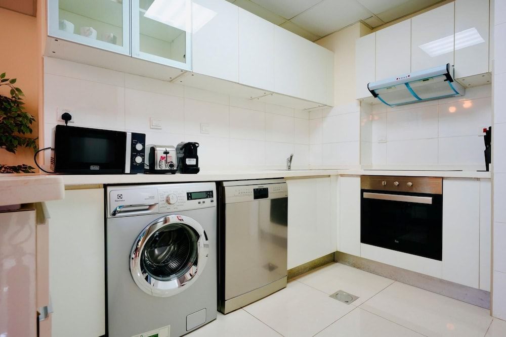 Beautiful Chic Apt w Full Marina View Nxt 2 Beach Apartment 15