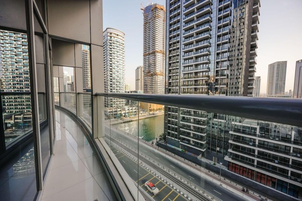 undefined Beautiful Chic Apt w Full Marina View Nxt 2 Beach 3