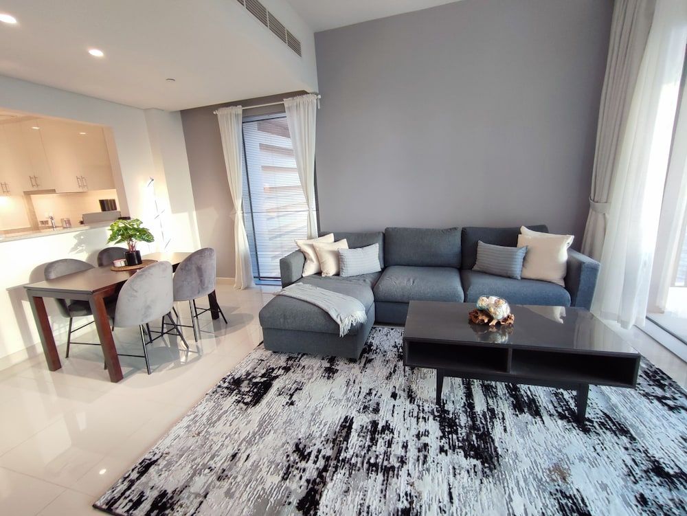 SuperHost - Chic Apartment With Balcony Close to Burj Khalifa Luxury Apartment 13