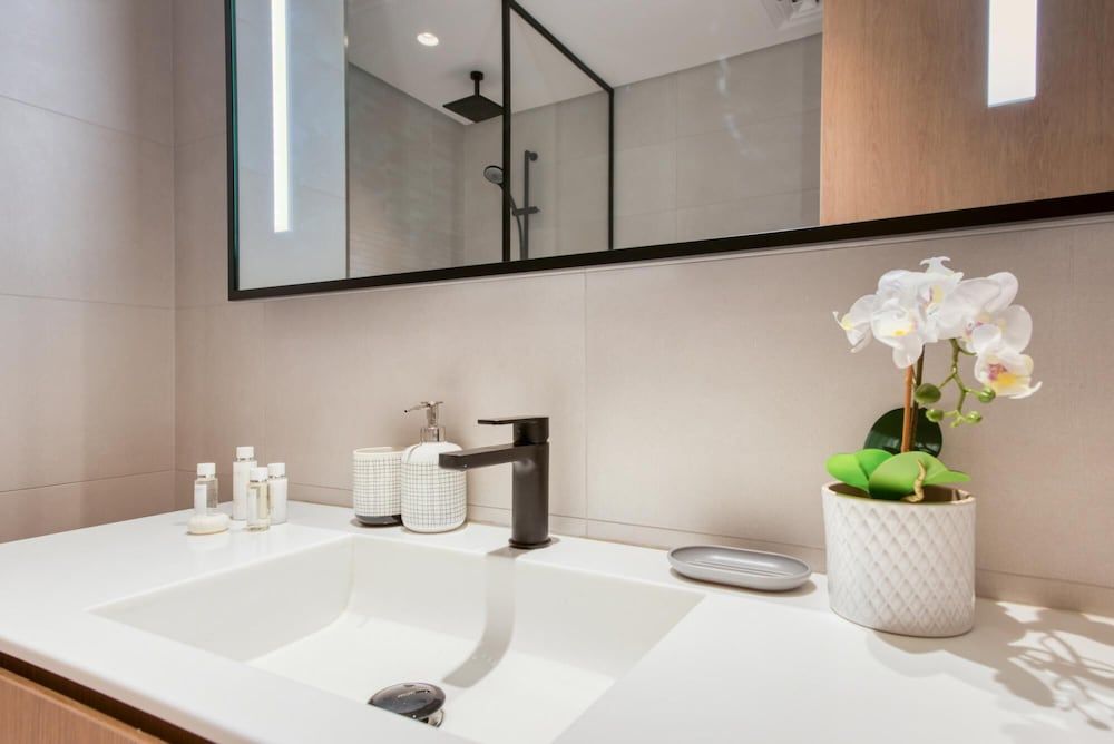 Stylish Studio w Dubai Canal Vw in Business Bay Studio 8